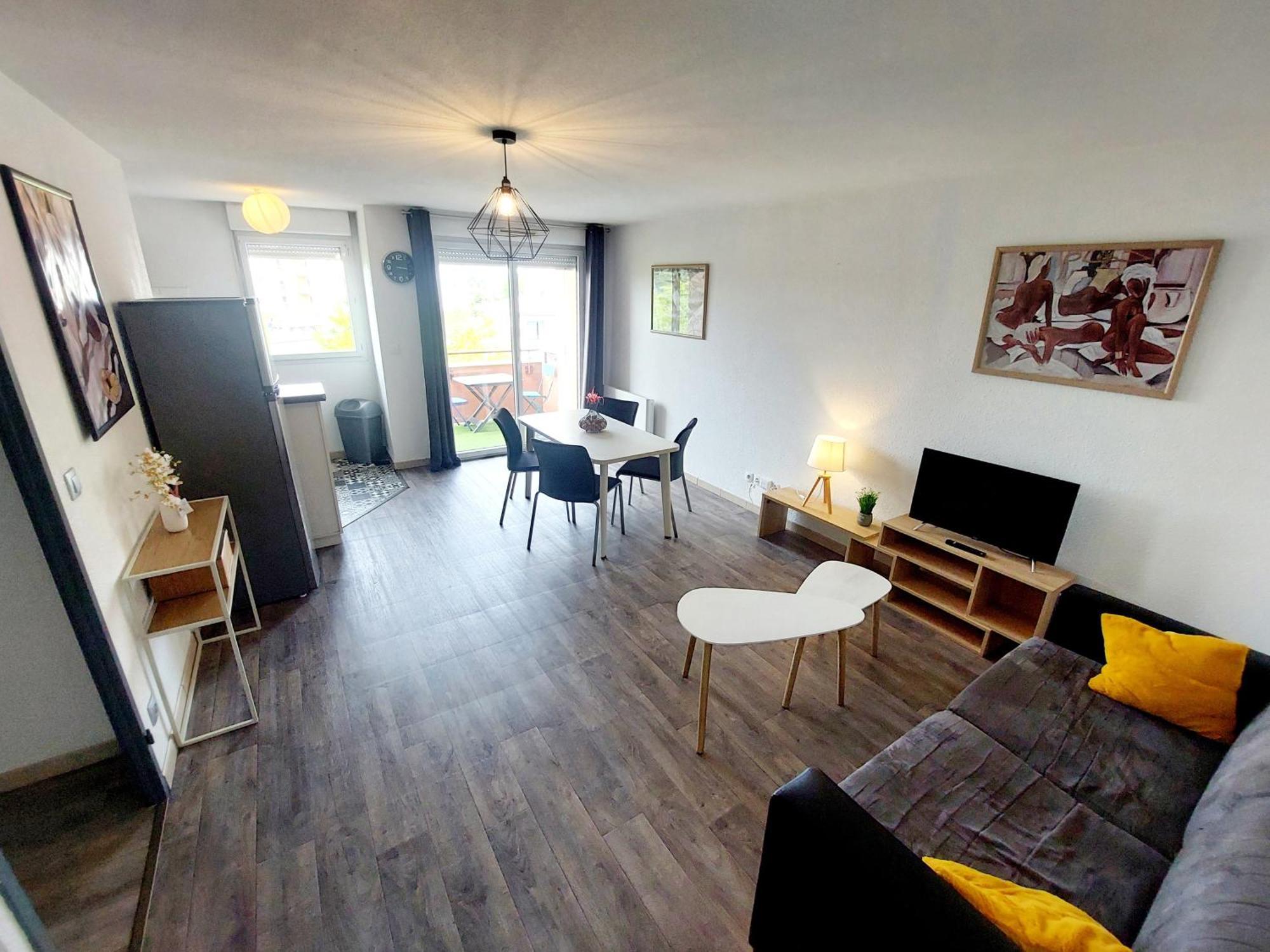 モントーバンLe Montauriol - Logement Avec Terrasse - Piscine -Tennis - Place De Parking Priveeアパートメント エクステリア 写真